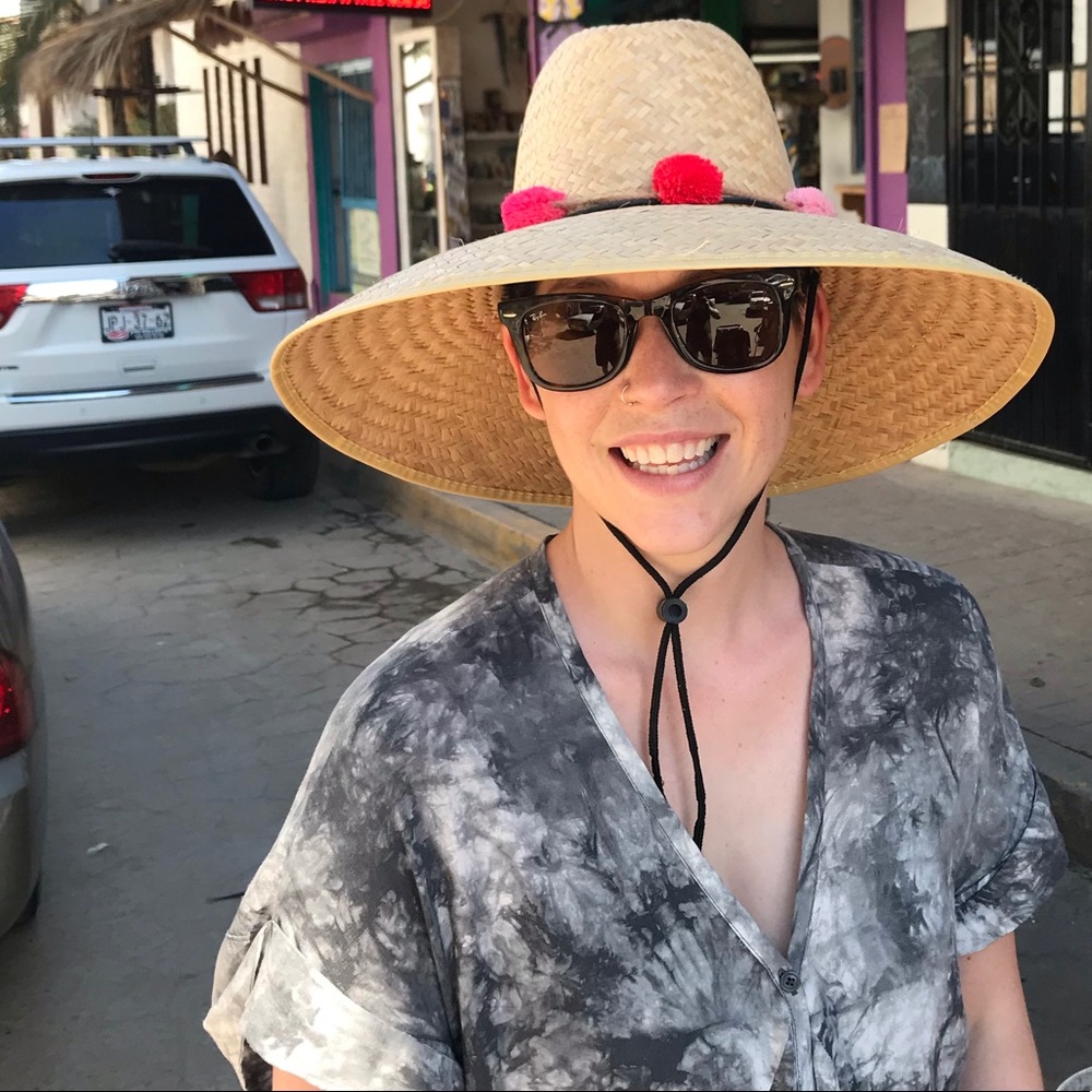 Meet your Posher, Angela